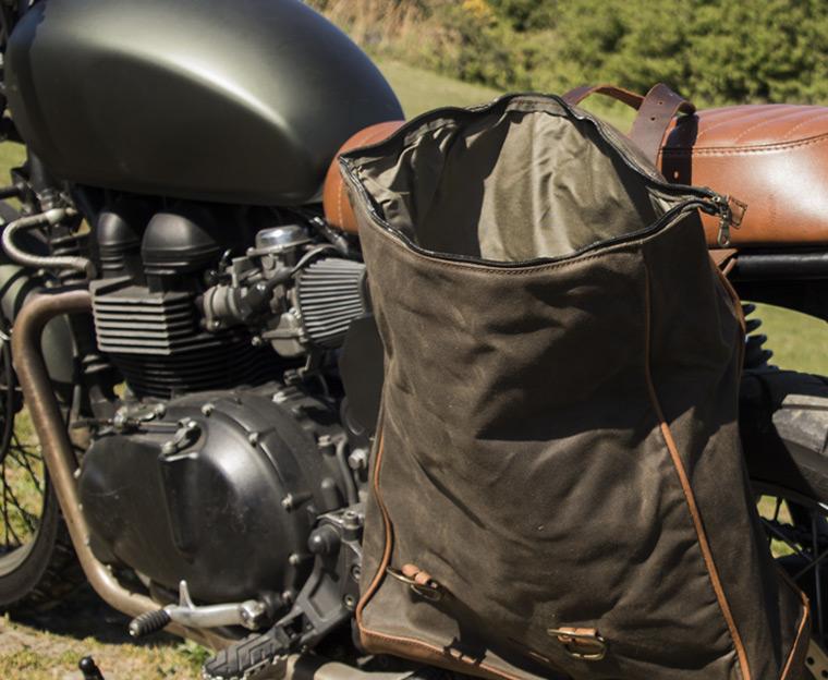large-waterproof-saddlebag-cafe-racer_1520x