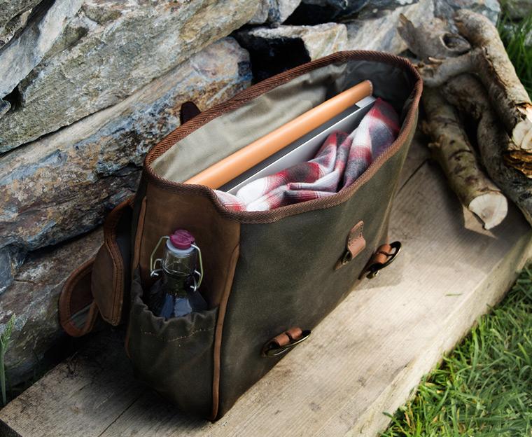 large-retro-saddlebag_1520x